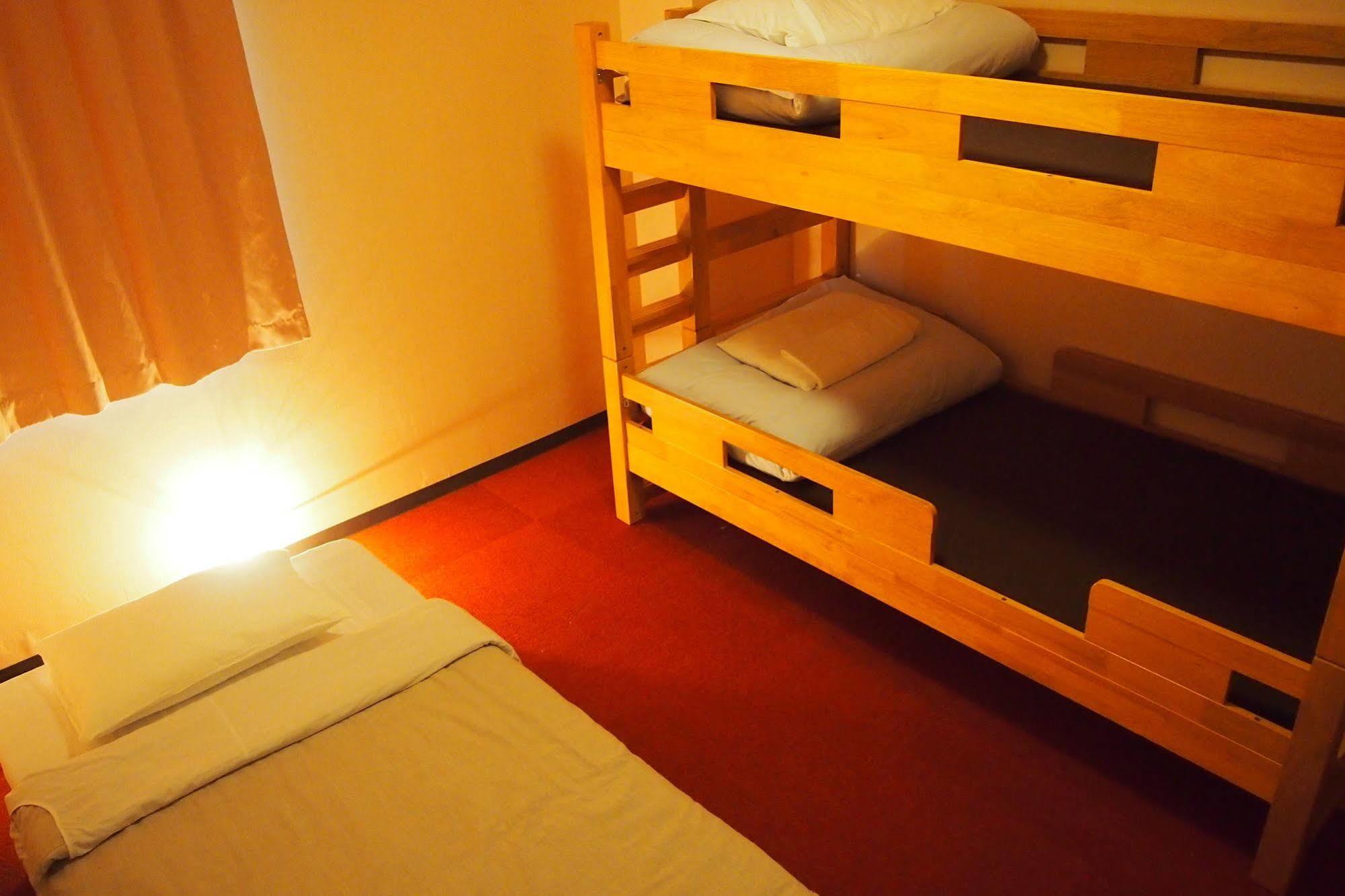 Khaosan Chitose Family Hostel Экстерьер фото