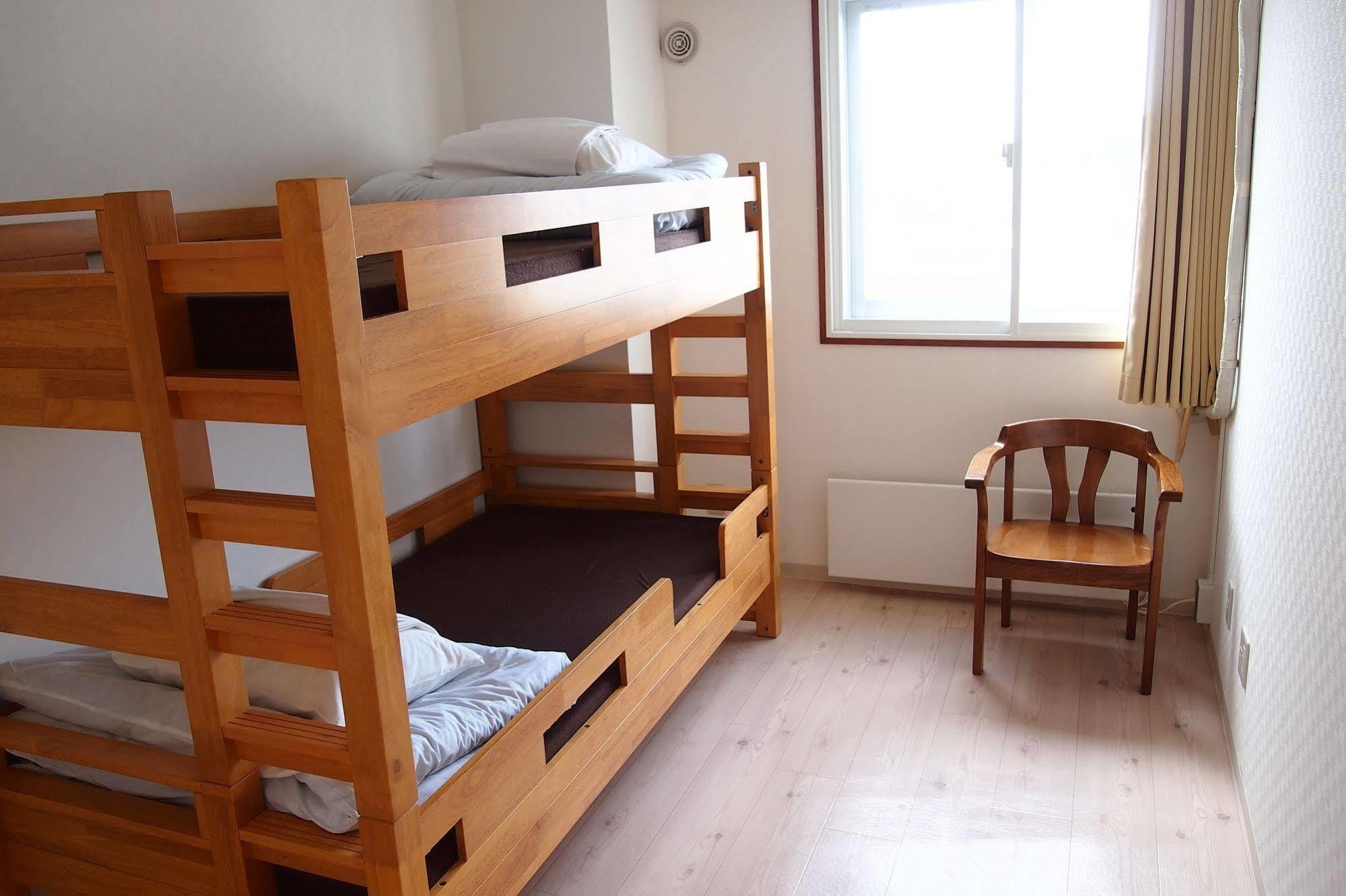 Khaosan Chitose Family Hostel Экстерьер фото