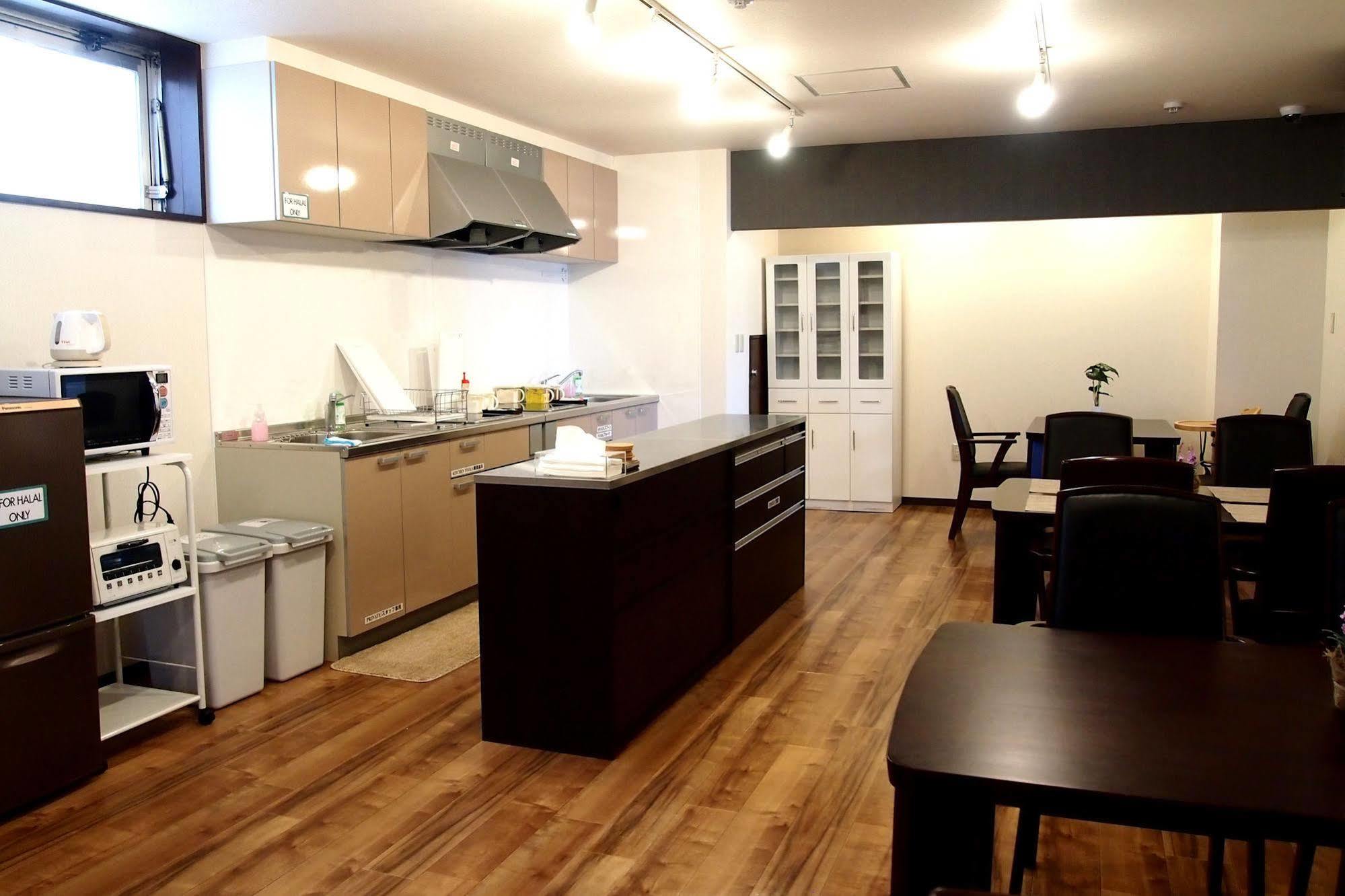 Khaosan Chitose Family Hostel Экстерьер фото