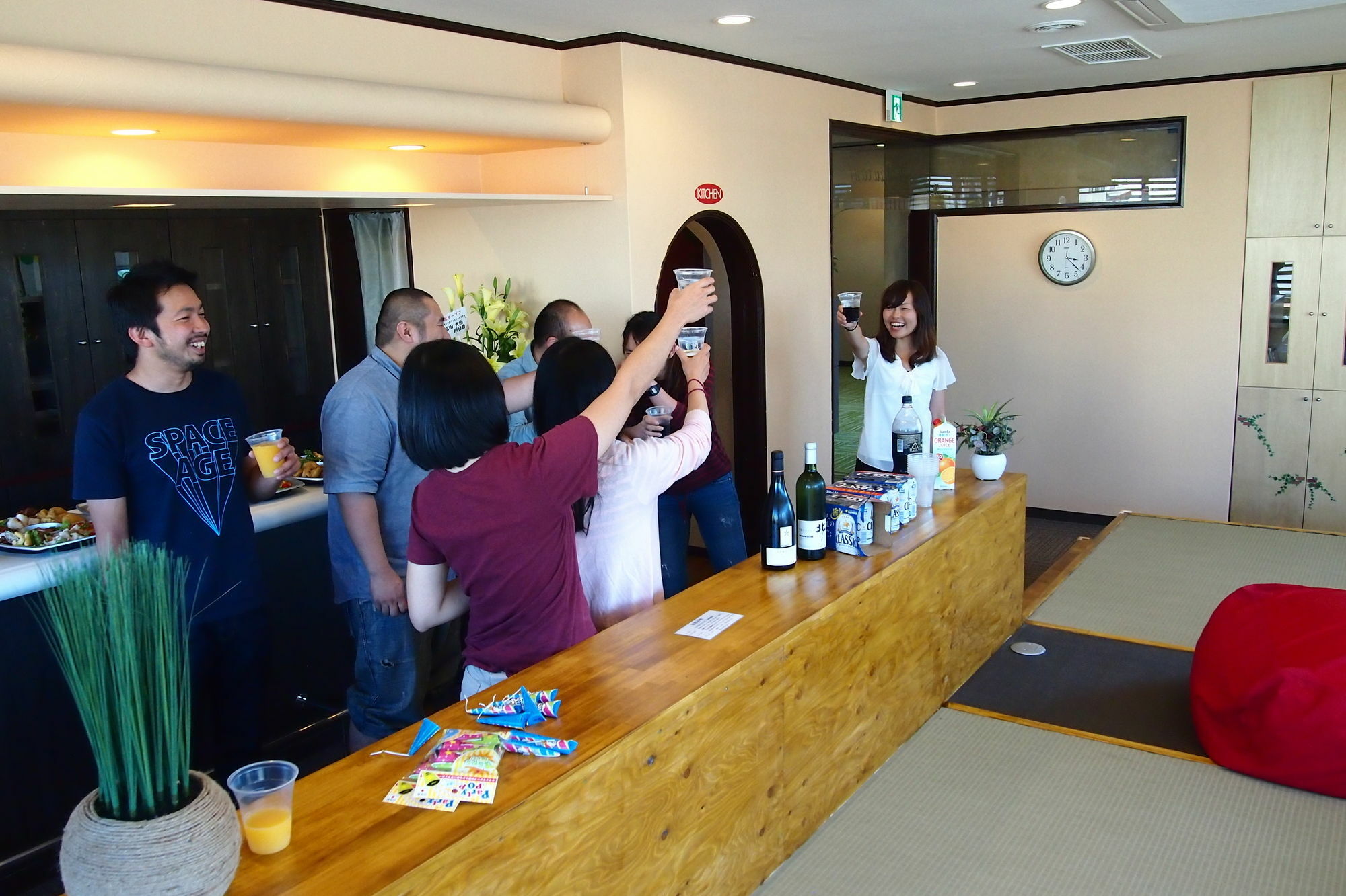 Khaosan Chitose Family Hostel Экстерьер фото